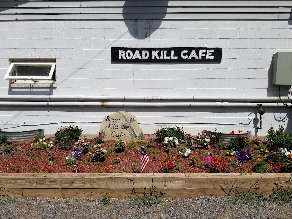 Road Kill Cafe And Cabins Photos 2